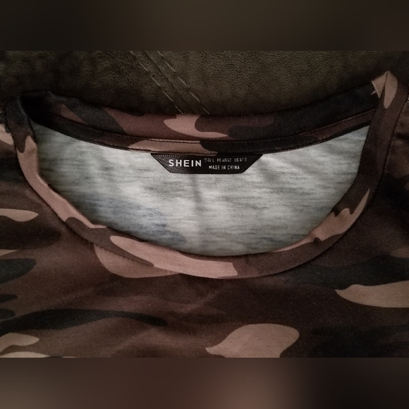 Shein | Women Split Hem Camouflage Short Dress - Picture 3 of 7